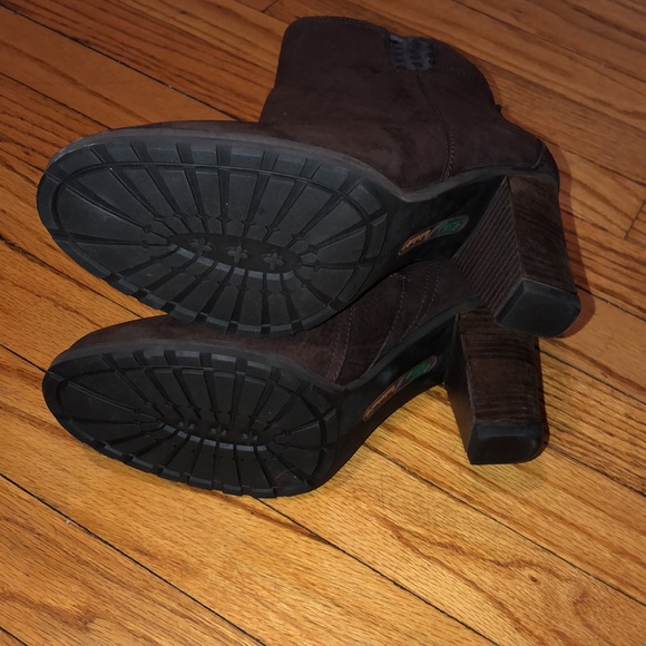 Timberland Womens Booties, NWOT! - Picture 4 of 6